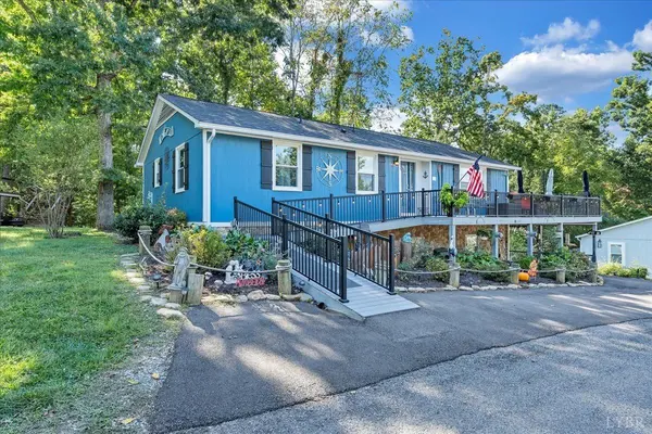 Huddleston, VA 24104,319 Mill Lake RD