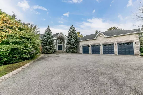 Richmond Hill, ON L4E 3M6,27 Glen Meadow LN