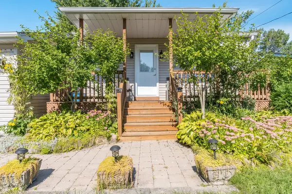 Tay, ON L0K 1R0,152 Silver Birch CRES