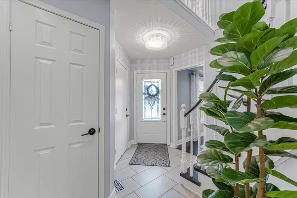 Caledon, ON L7E 1L4,12 Whitbread AVE