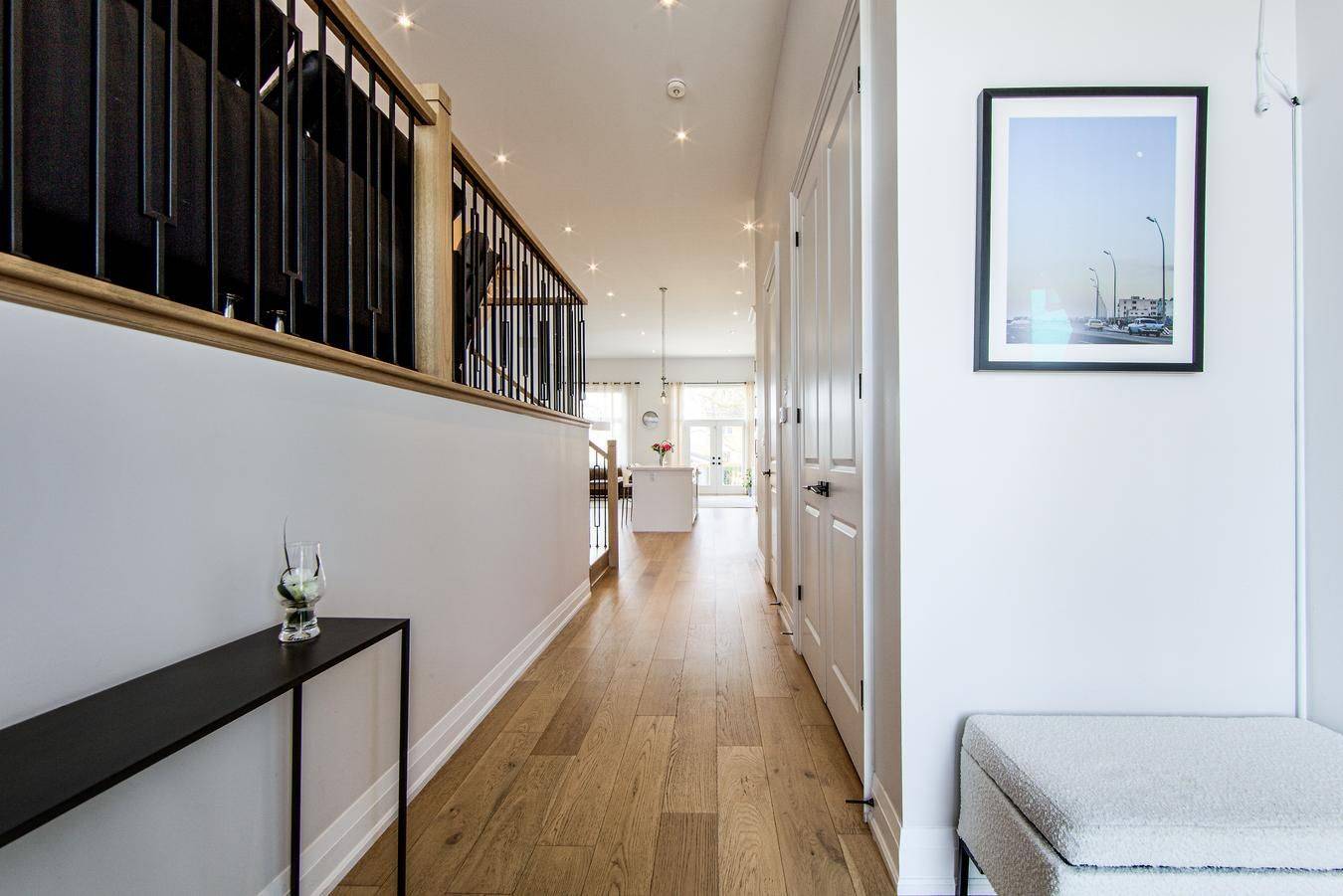 Toronto W06, ON M8W 3B2,76 Twenty Ninth ST