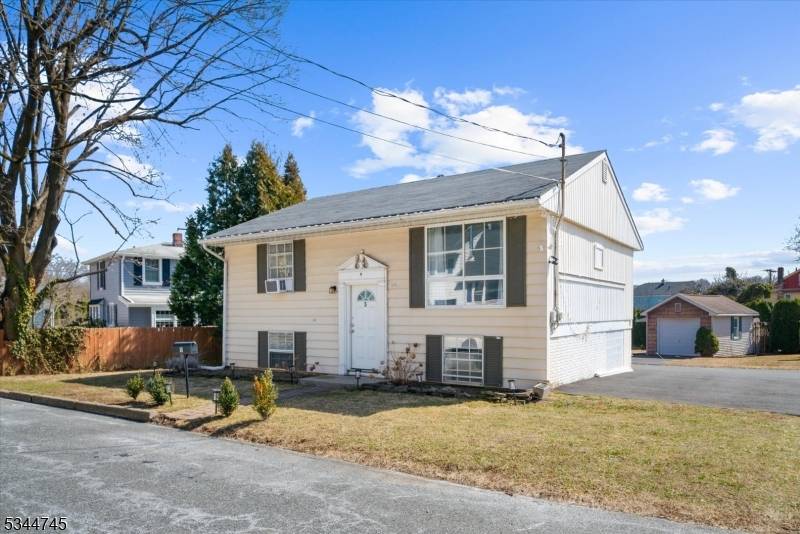 5 Mckinley Ave, Washington Boro, NJ 07882