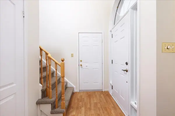 East Gwillimbury, ON L0G 1M0,118 Mainprize CRES