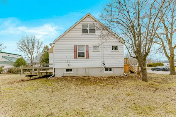 Prescott, ON K0E 1T0,665 Jessup ST