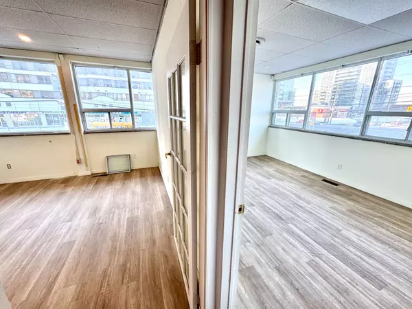Toronto E04, ON M1P 2P5,2163 Lawrence AVE E #C-D