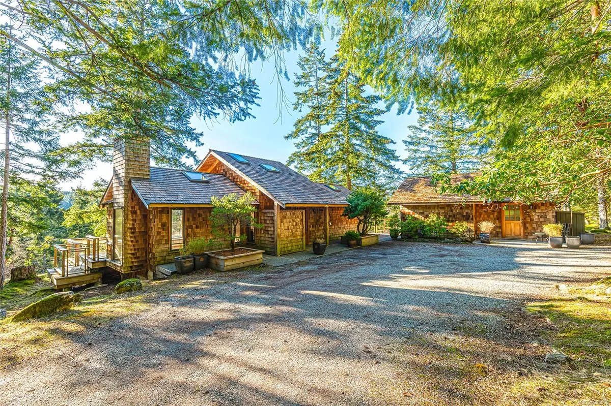 Salt Spring, BC V8K 1S5,823 Nose Point Rd