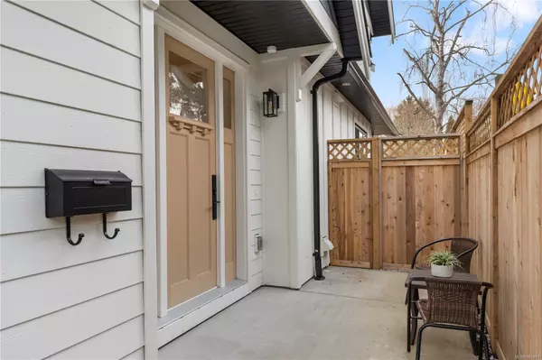 Esquimalt, BC V9A 6S6,480 Grafton St