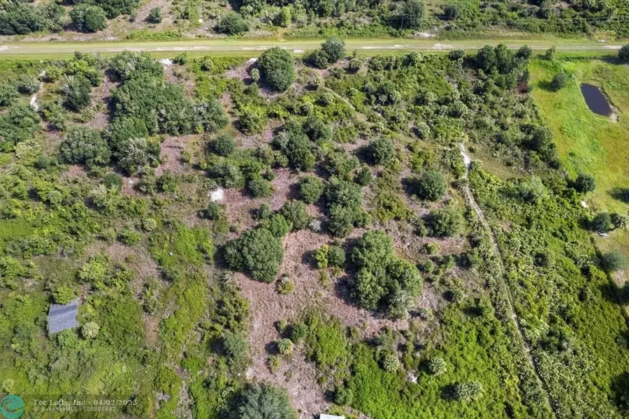 20528 NW 274th St, Okeechobee, FL 34972