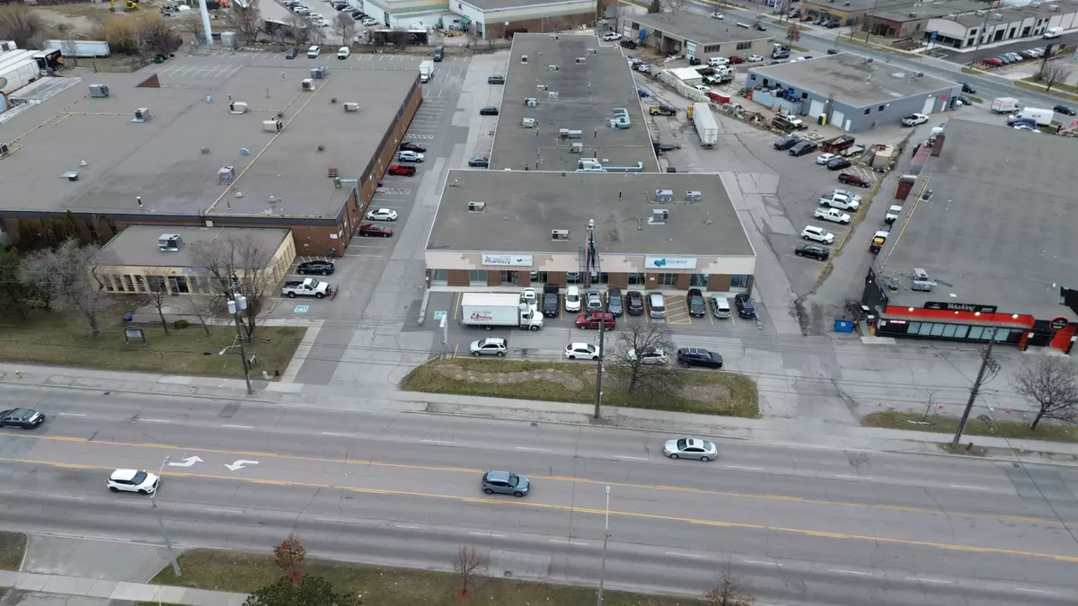 Toronto W10, ON M9W 1R6,306 Rexdale BLVD #8-9