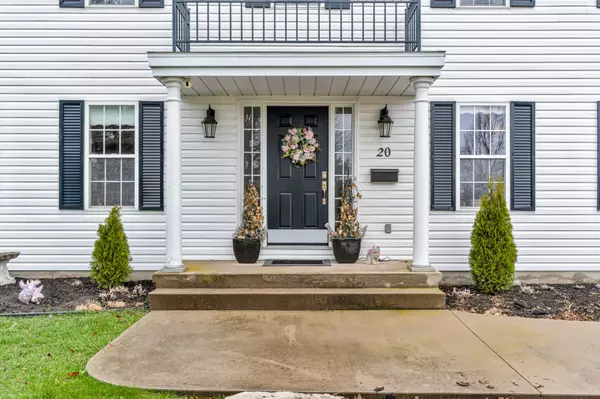 Pelham, ON L0S 1E4,20 Meadowvale DR