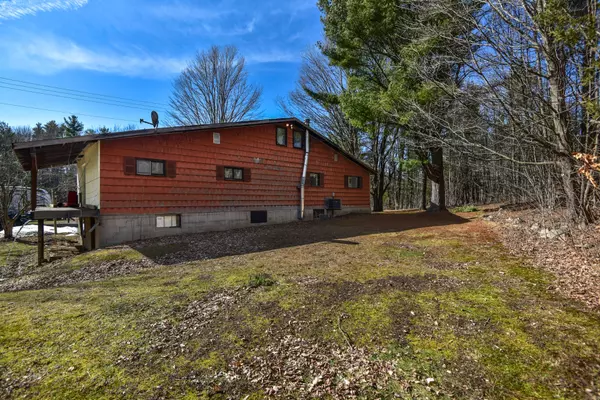 Front Of Yonge, ON K0E 1R0,353 County Road 5 RD