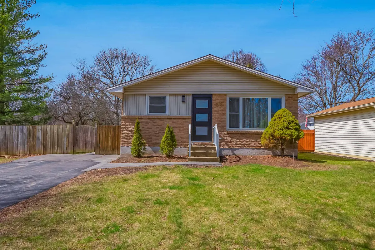 32 Fallingbrook DR, Pelham, ON L0S 1E1