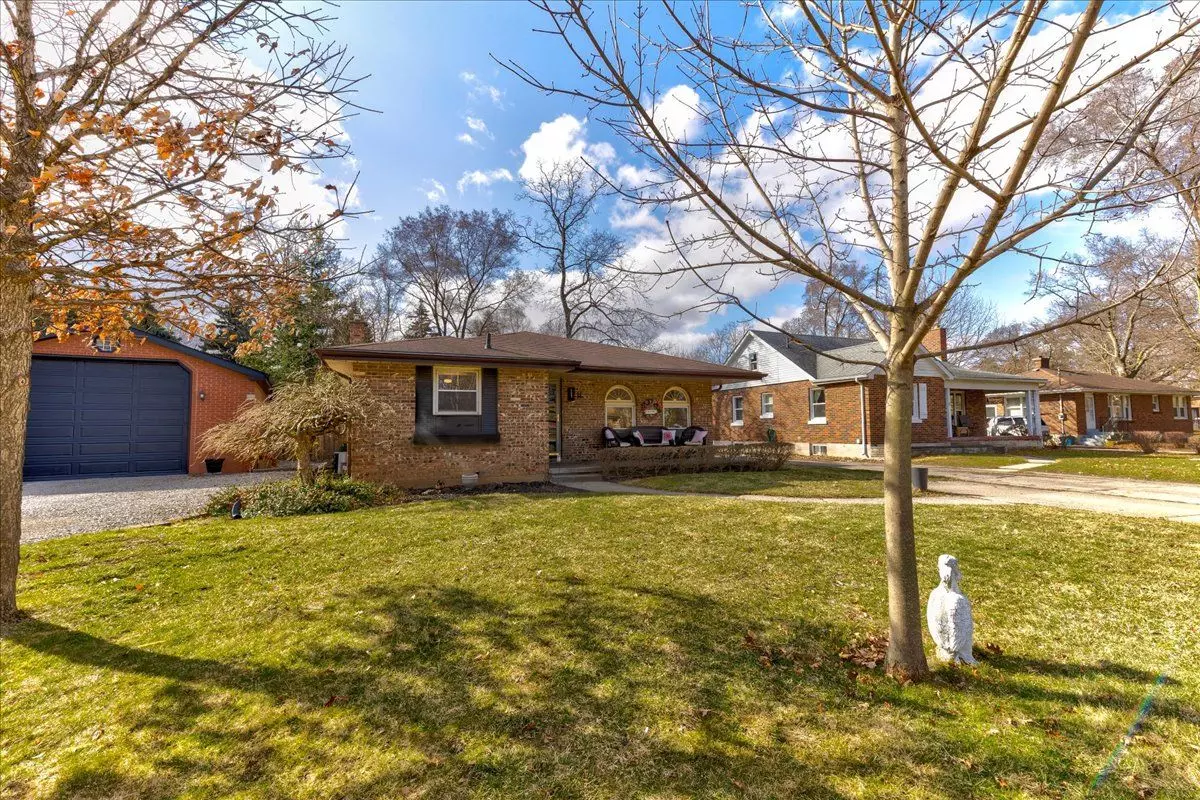 Brantford, ON N3S 3E9,11 Glenwood DR