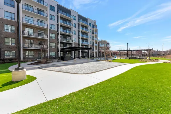 Lincoln, ON L0R 1B3,5055 Greenlane RD #310