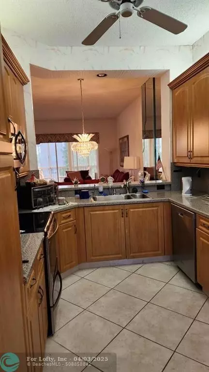 Fort Lauderdale, FL 33321,7688 S Trent Dr #401