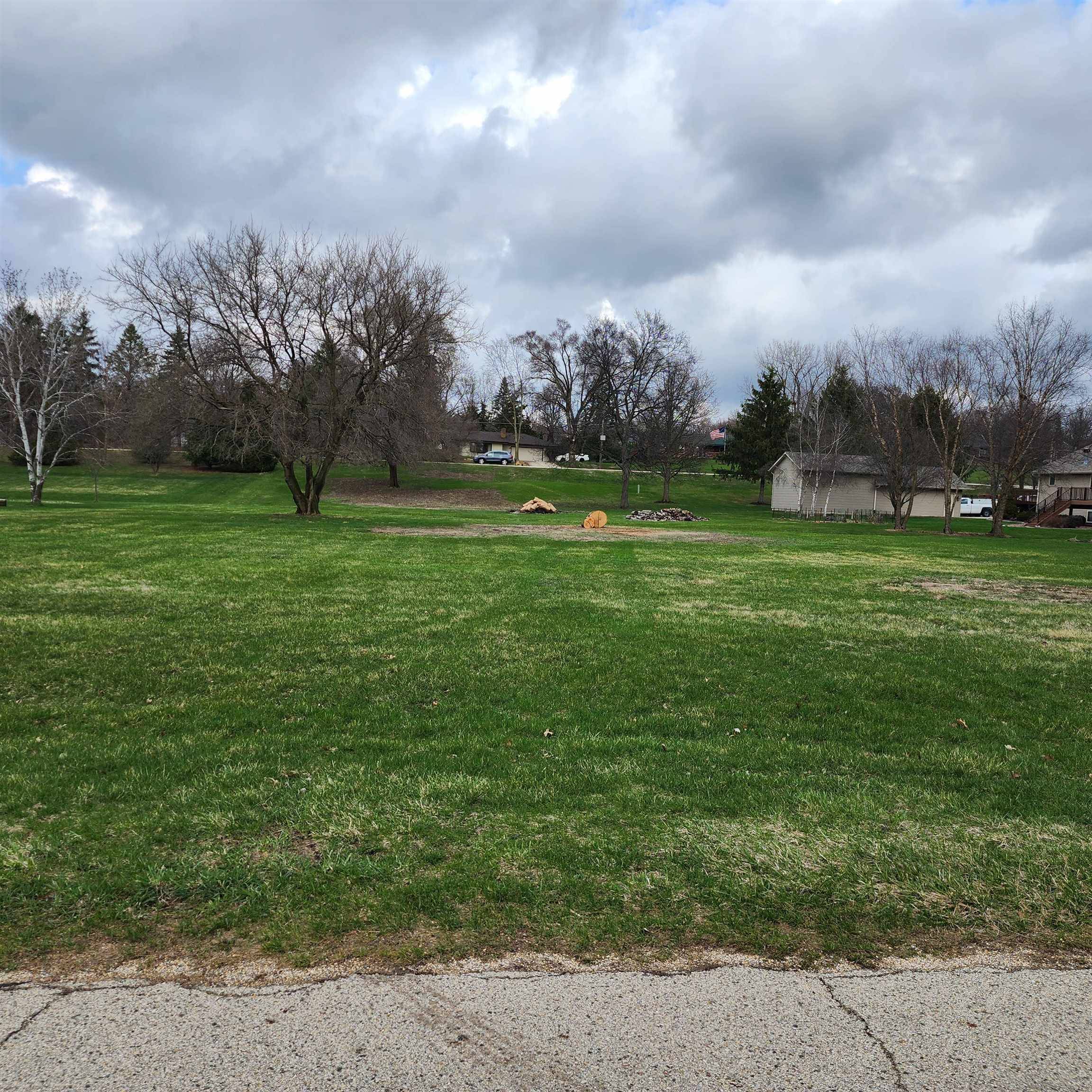 Roscoe, IL 61073,11831 Bowen Parkway