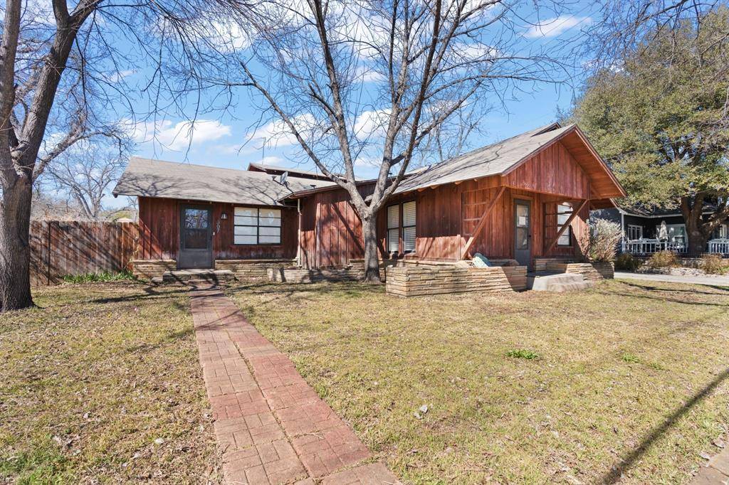 307 Grace Street, Glen Rose, TX 76043