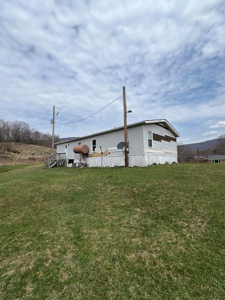 Whitetop, VA 24292-2447,46 DOLINGER RD