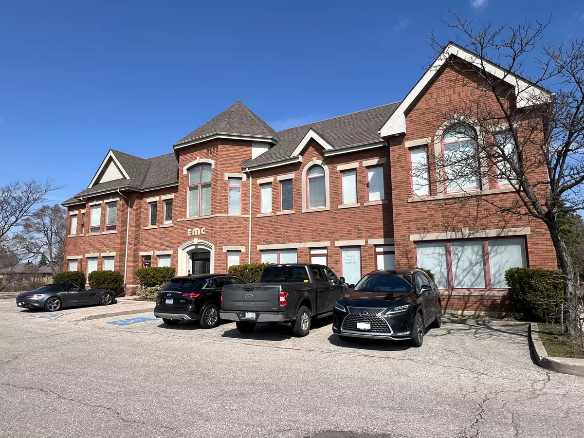 Vaughan, ON L4K 4X3,7577 Keele ST #B3