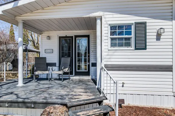 580 BEAVER CREEK RD #355, Waterloo, ON N2J 3Z4