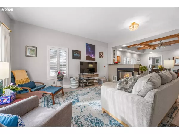 Portland, OR 97213,333/335 NE 74TH AVE