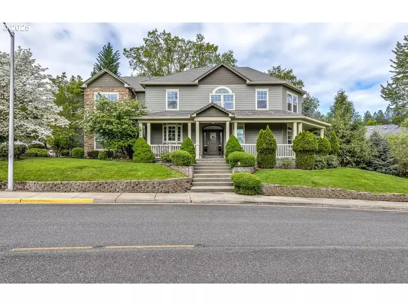 2214 HAVILAND DR, Grants Pass, OR 97527