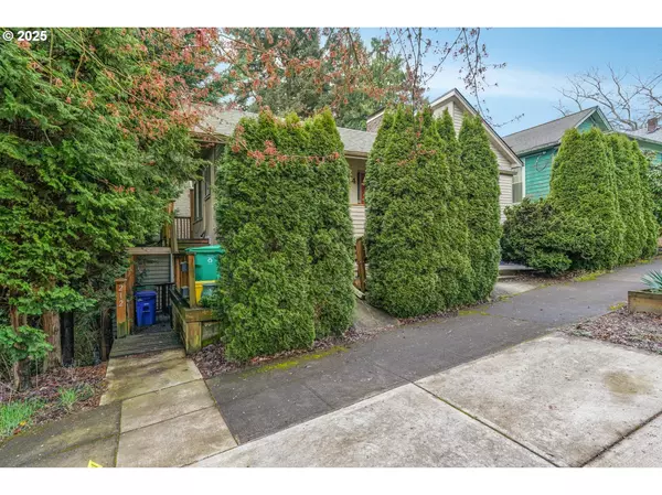 Portland, OR 97239,212 SW HAMILTON ST
