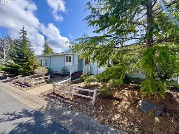Florence, OR 97439,892 32ND PL