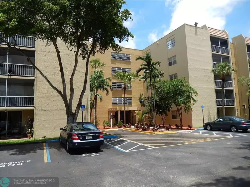 6940 NW 186th St  #1-126, Hialeah, FL 33015