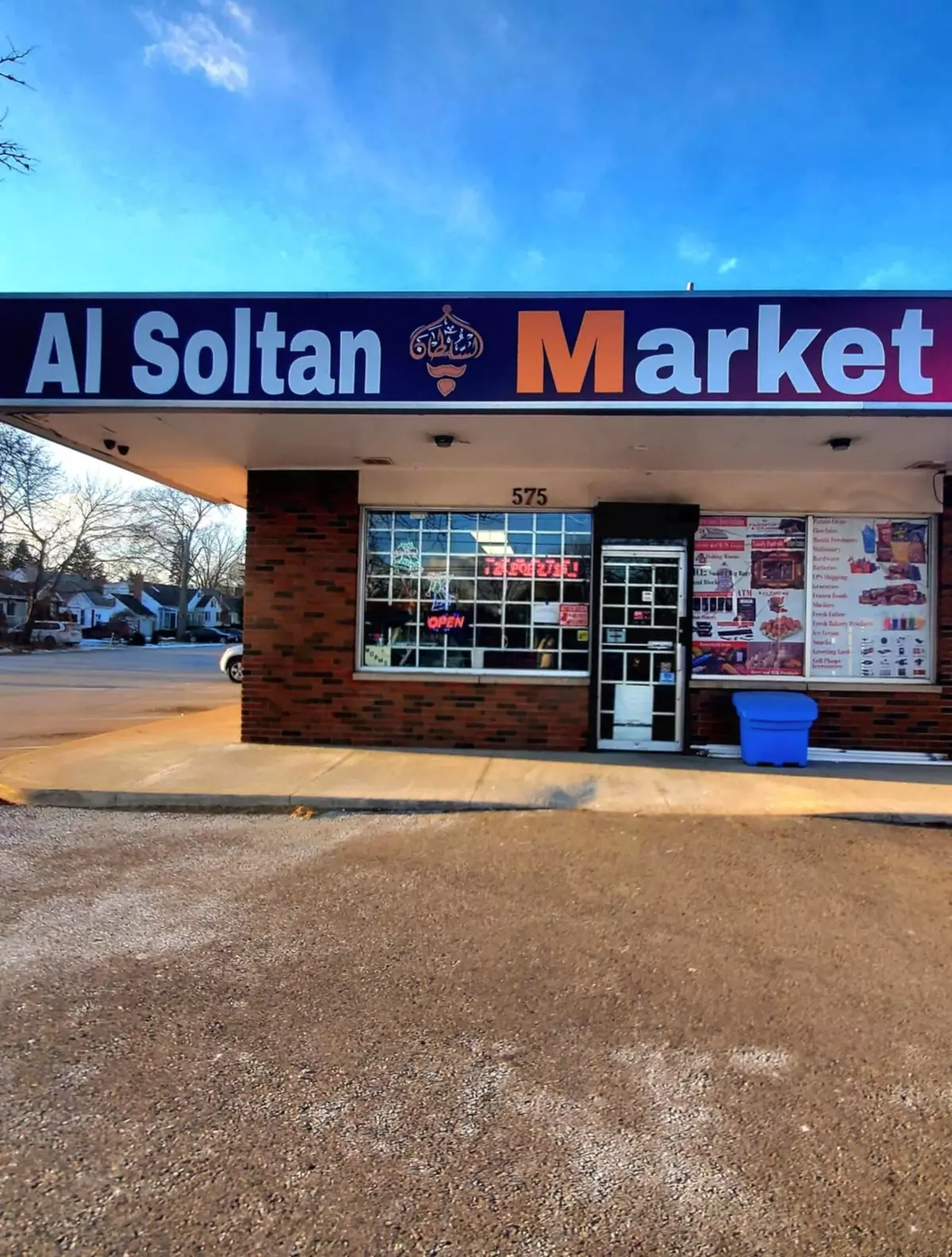 Burlington, ON L7T 2E6,575 Plains RD E #1