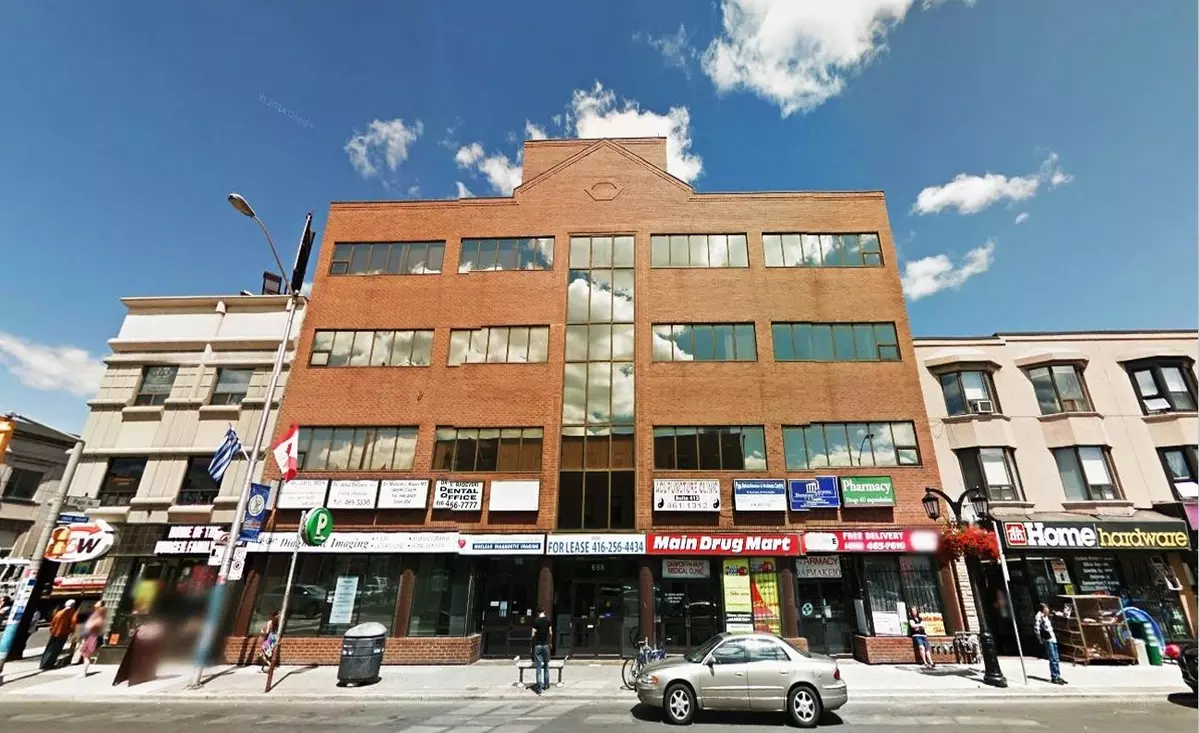 Toronto E03, ON M4J 5B9,658 Danforth AVE #303