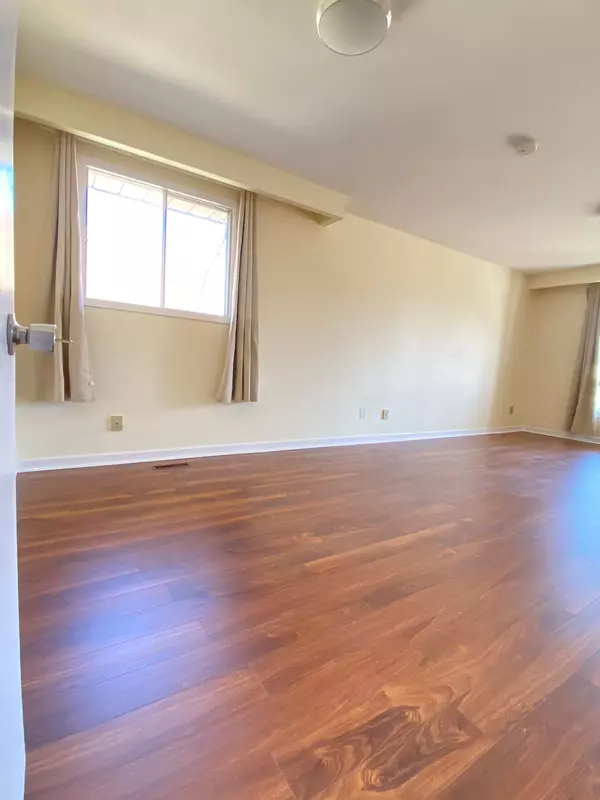 Toronto C07, ON M2N 1N5,290 sheppard AVE W