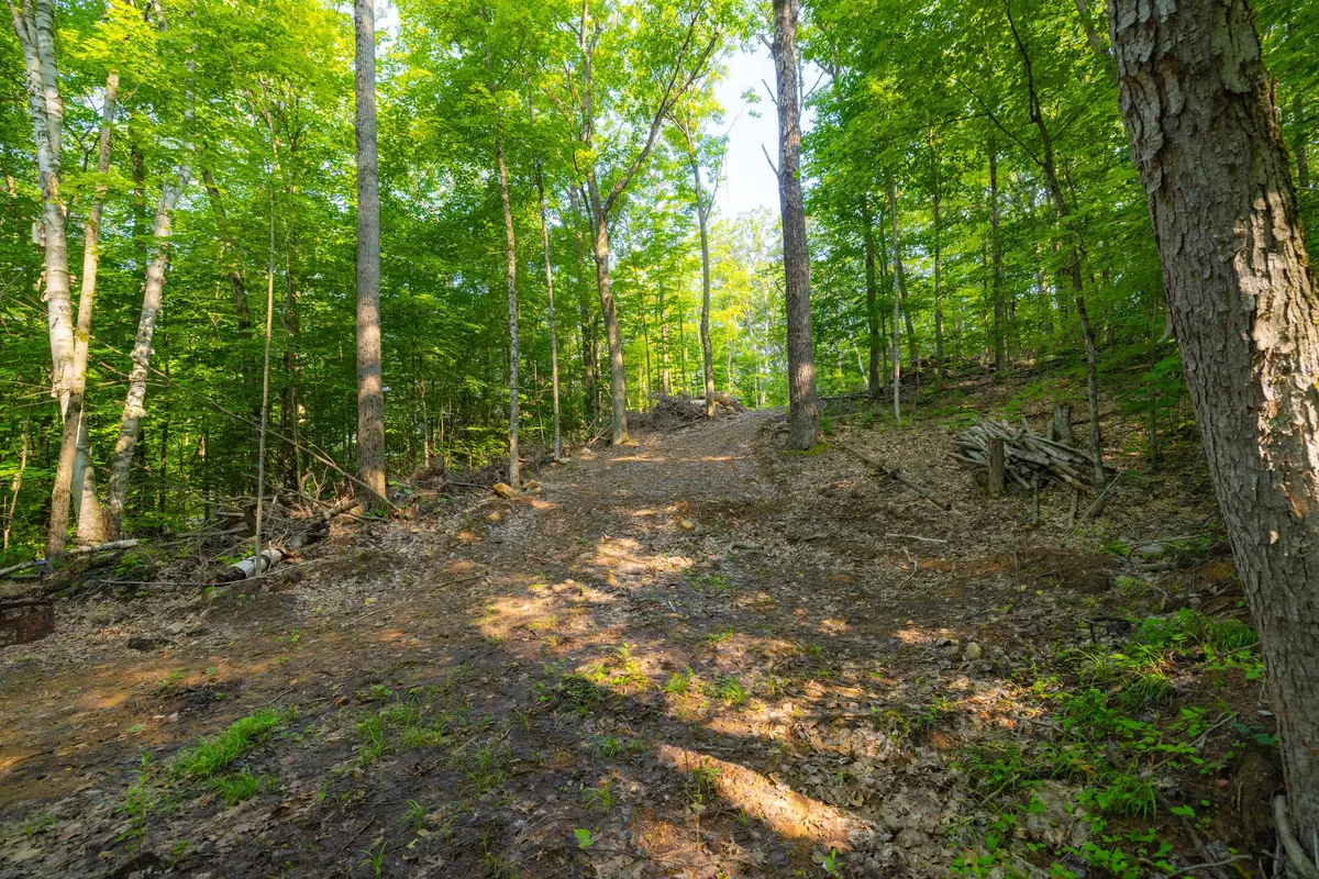 Seguin, ON P0C 1J0,109 JEAN MARIE RD