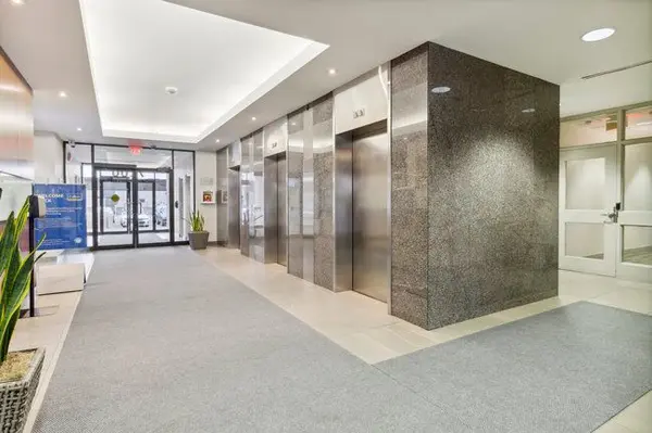 Markham, ON L3R 5J2,7100 Woodbine AVE #215