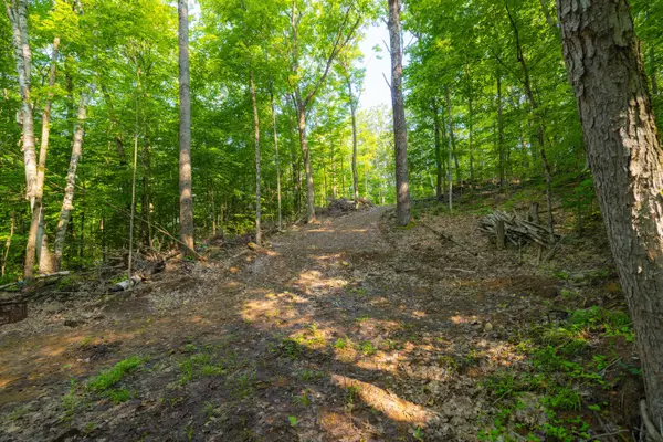 109 JEAN MARIE RD, Seguin, ON P0C 1J0
