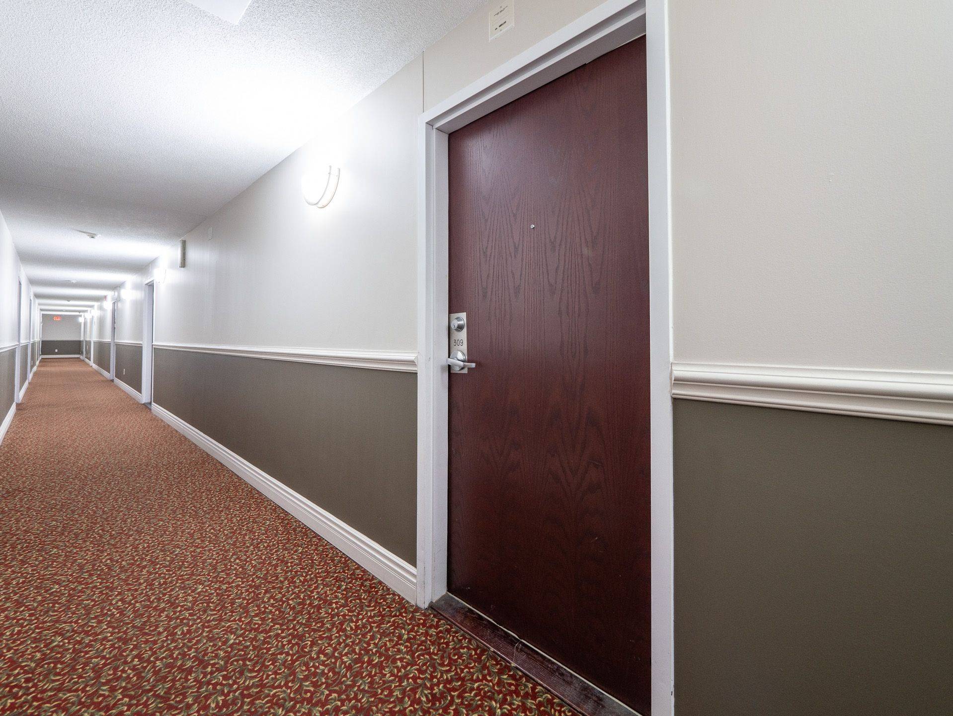 Mississauga, ON L4T 0A3,7405 Goreway DR #309