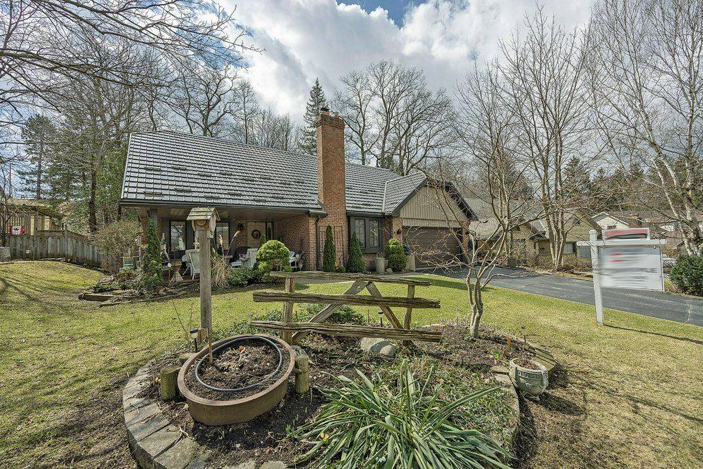 London, ON N6K 3E1,5 FOXCROFT CRES