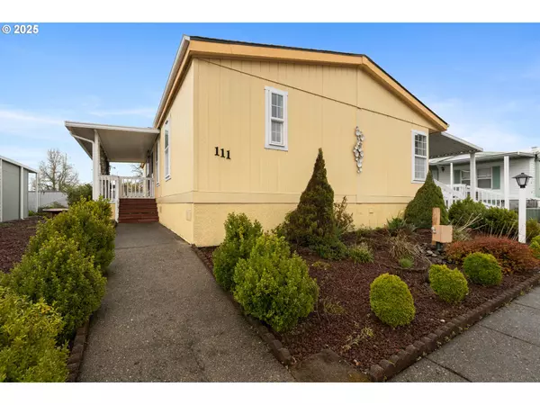 Roseburg, OR 97471,111 W RIVERRIDGE AVE