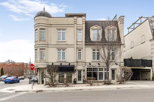 Oakville, ON L6K 1C9,61 Lakeshore RD W