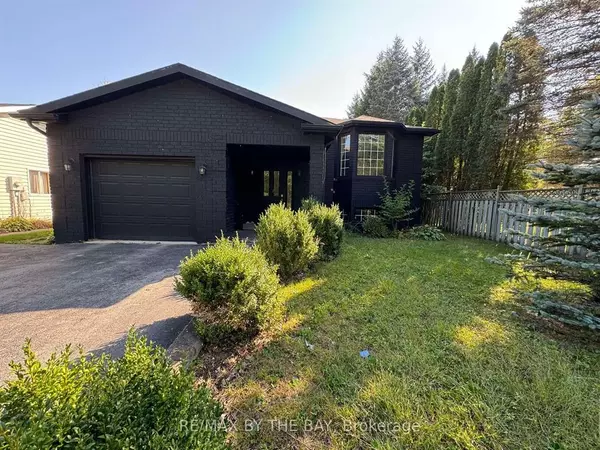 51 SMALLMAN DR, Wasaga Beach, ON L9Z 1L3