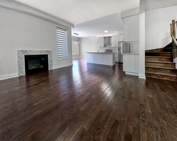 Brampton, ON L6Y 6J8,12 Ixworth CIR