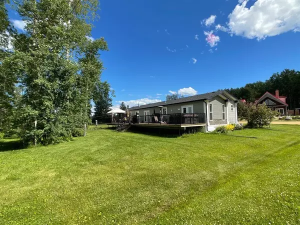 Joussard, AB T0G 1J0,160 Peace River Avenue ##52