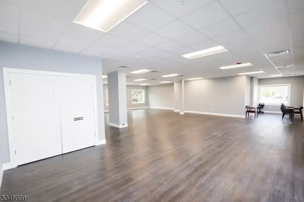 Hillsborough Twp., NJ 08844,668 Us Highway 206