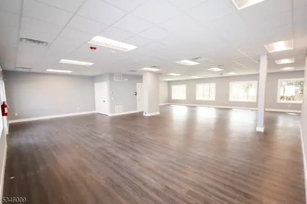 Hillsborough Twp., NJ 08844,668 Us Highway 206