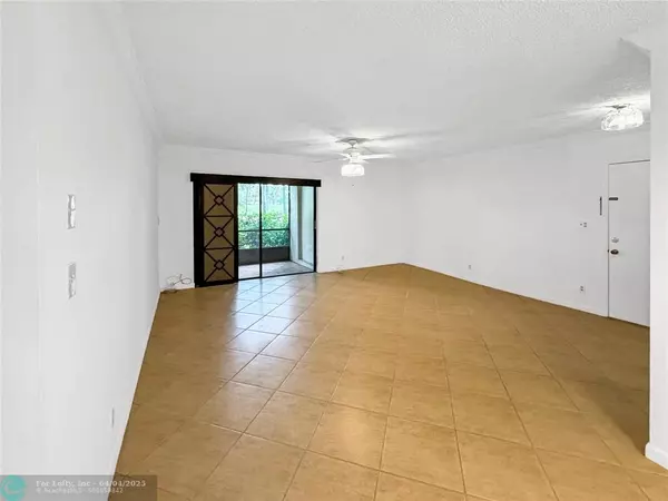 Deerfield Beach, FL 33442,297 Deer Creek Blvd #1303
