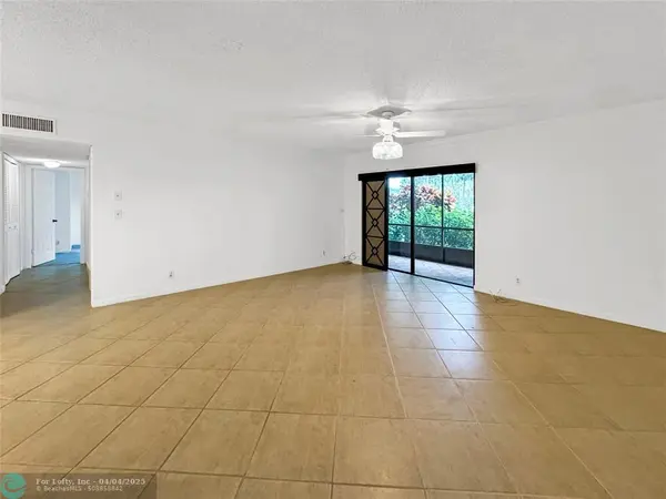 Deerfield Beach, FL 33442,297 Deer Creek Blvd #1303