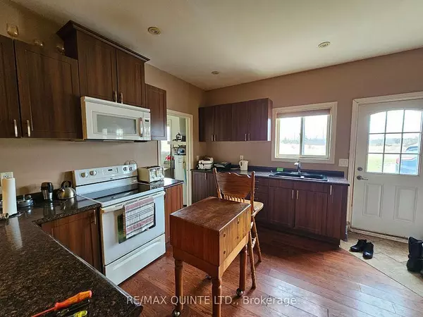 Prince Edward County, ON K0K 1W0,1648 North Big Island RD