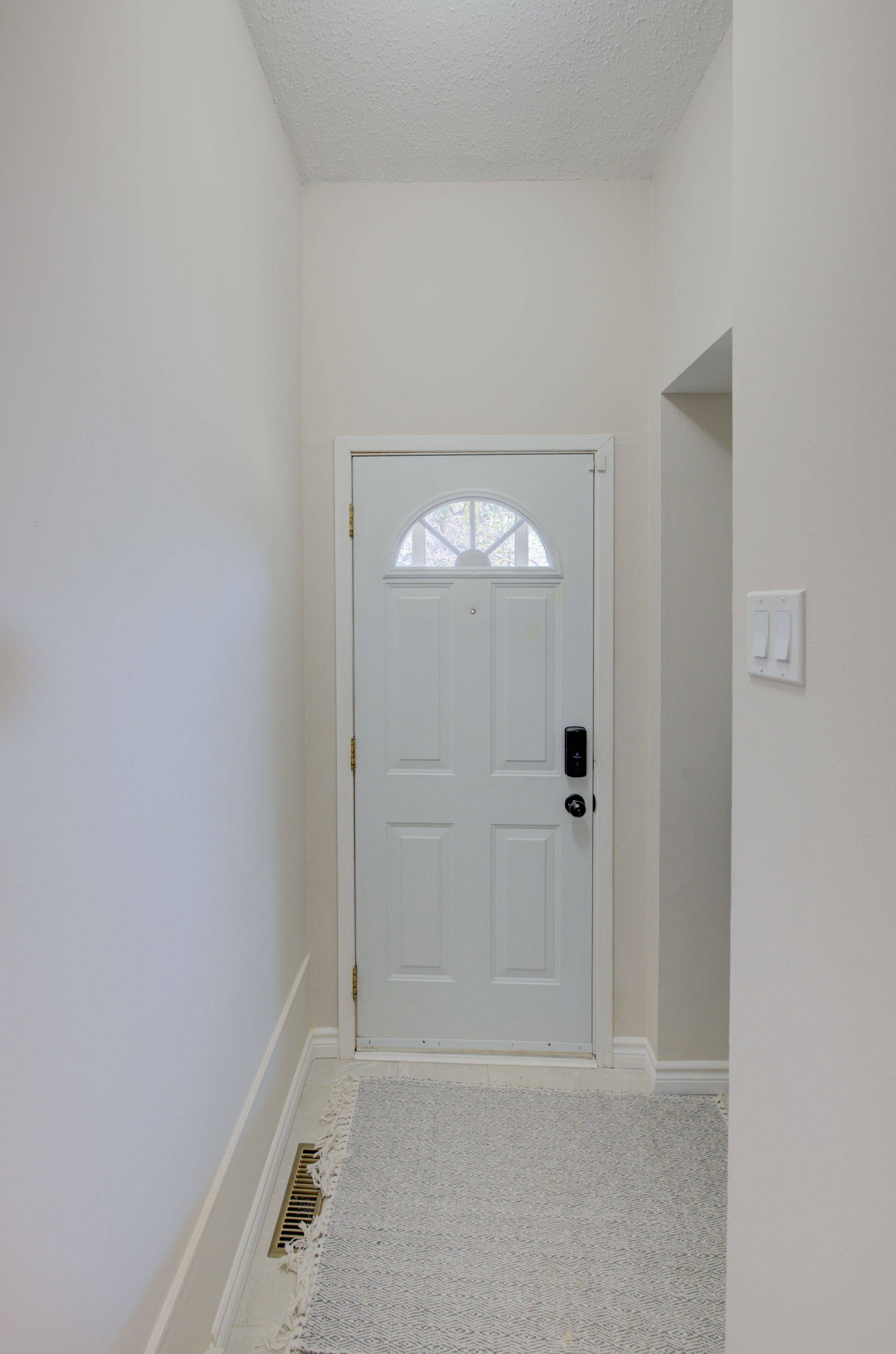 Kitchener, ON N2P 1K3,165 Green Valley DR #29