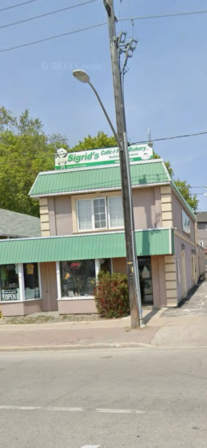 Barrie, ON L4N 1E7,10 Ross ST #1