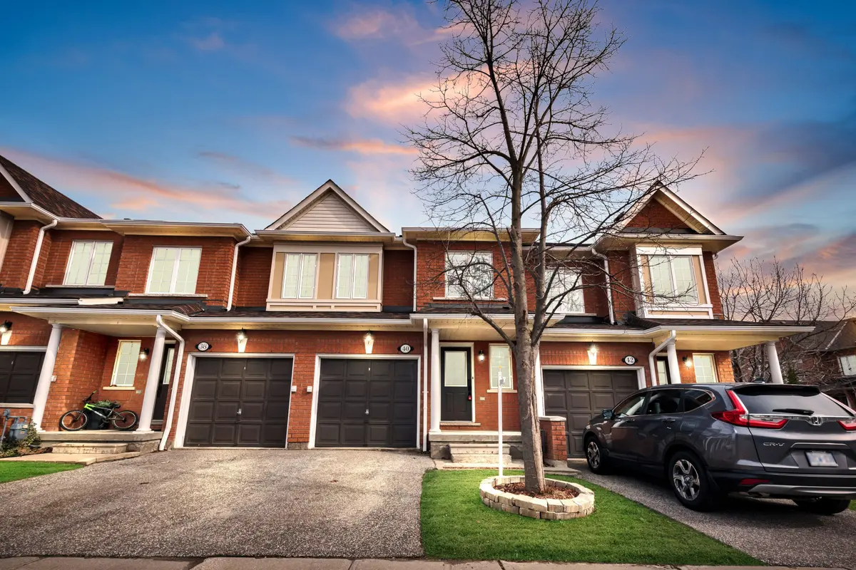 7360 Zinnia PL #40, Mississauga, ON L5W 2A1